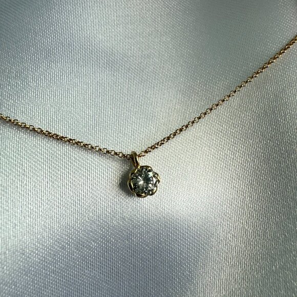 Dainty 18K Solid Gold Bezel Set 0.32 CT Diamond Solitaire Pendant Necklace 15.5" - Picture 4 of 8